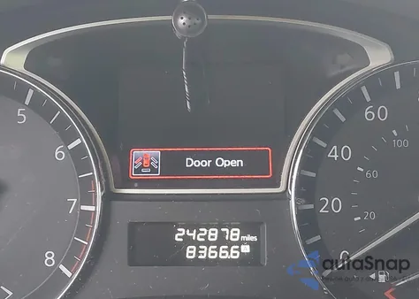 2015 Nissan Altima 2.5 S z USA, uszkodzony, nr VIN 1N4AL3AP2FC418047